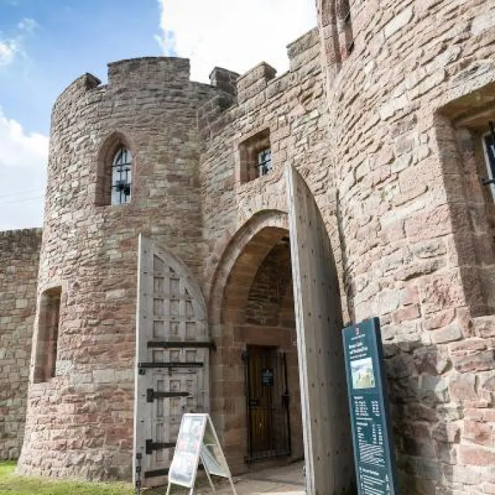 Beeston Castle in October 63