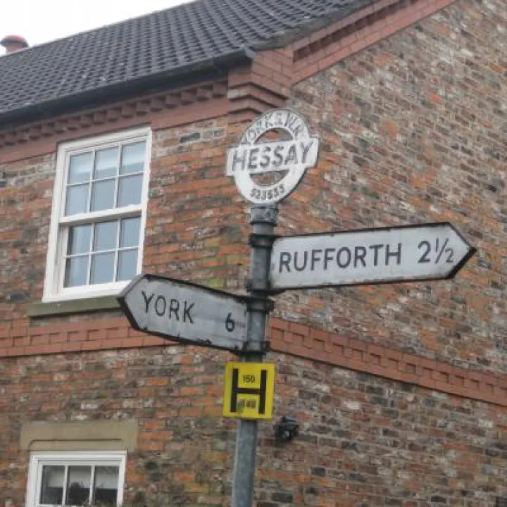 Hessay sign