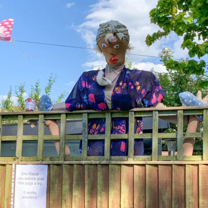 Image: 030_Karen Rogers_Garden Gossips 02a