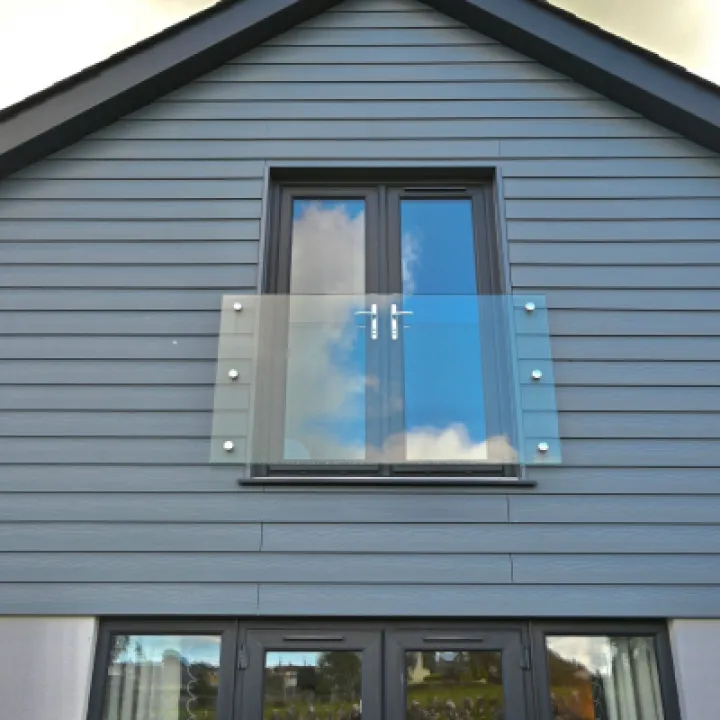 Juliet balcony master bedroom and patio to rear