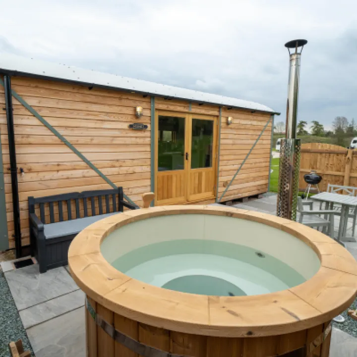 Overwater Luxury Glamping Hodnet Exterior 17