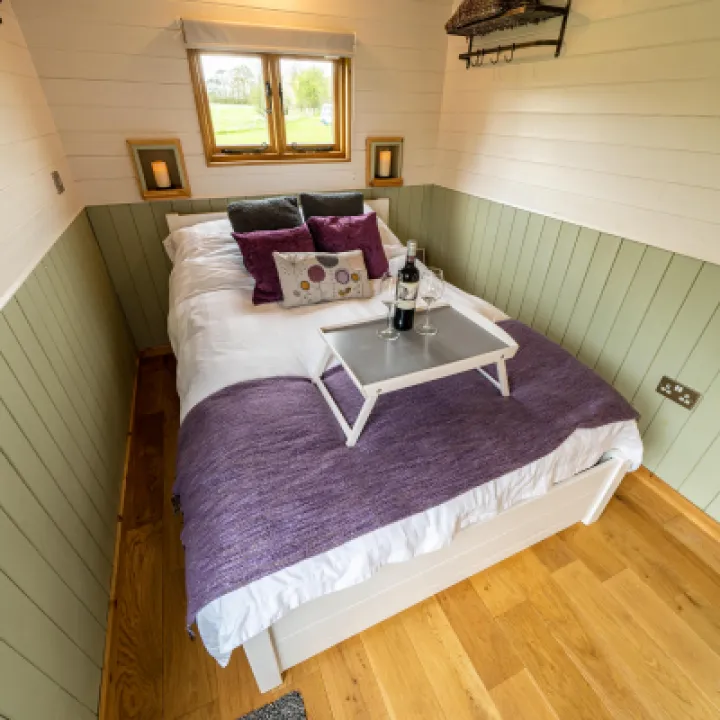 Overwater Luxury Glamping Hodnet Interior 6