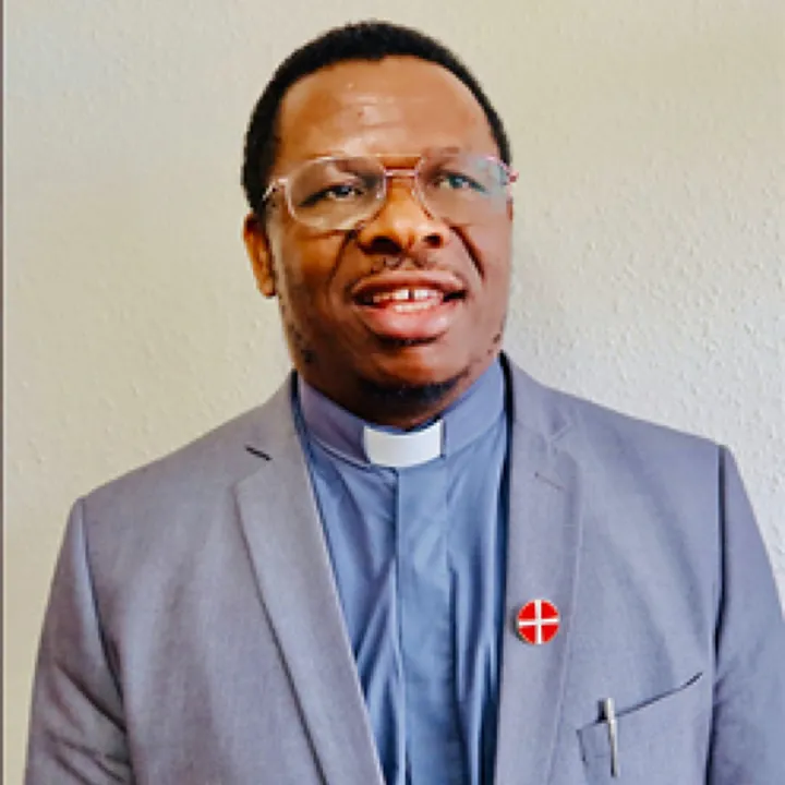 Rev CLiff Shanganya