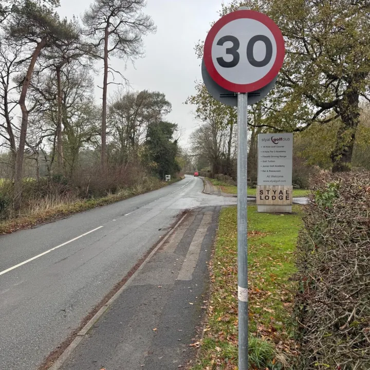 30mph Station Rd