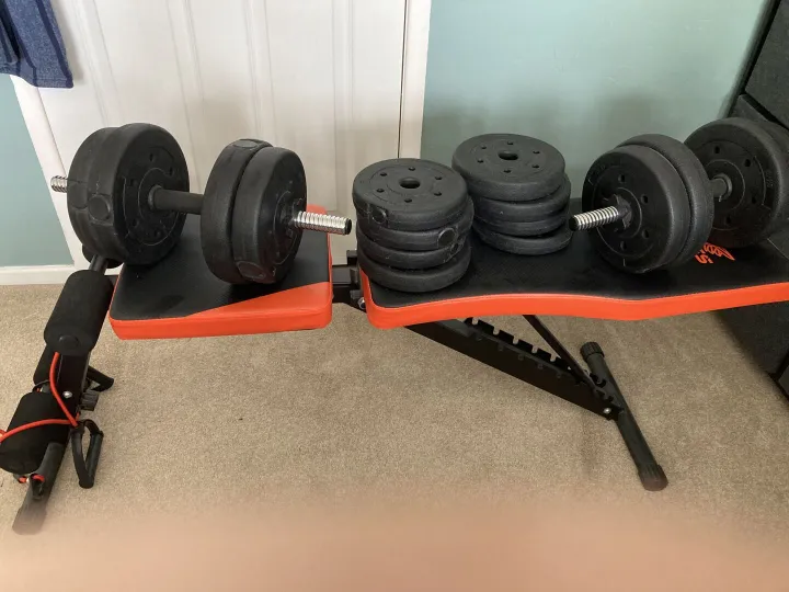 Items for sale &ndash; Weight Lifting Bench and Weights &pound;30