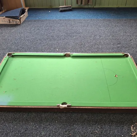 Pool table