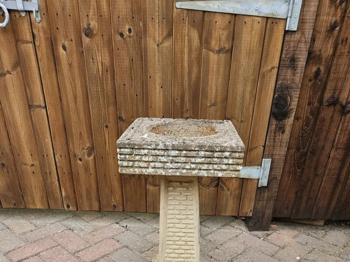 Items for sale &ndash; Lovely  Bird Bath &pound;30.00