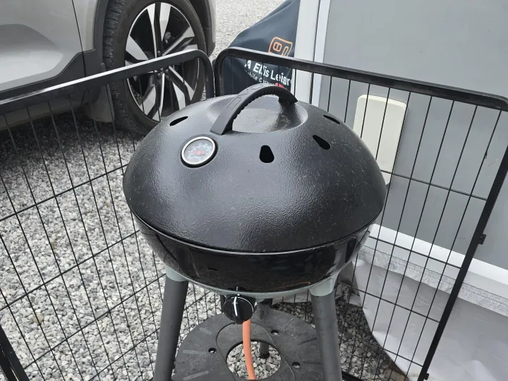 Items for sale
– Cadac Carri Chef 40 £120