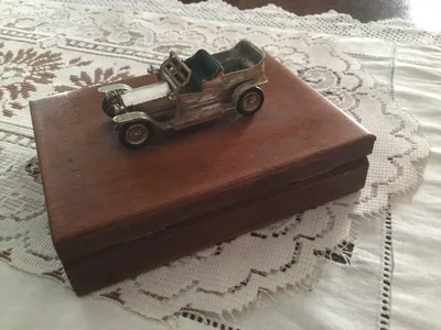 Items for sale
– Vintage Model Car on Wooden Box £5