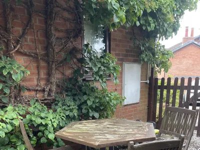 Items for sale &ndash; Garden table and x3 chairs Make me an offer