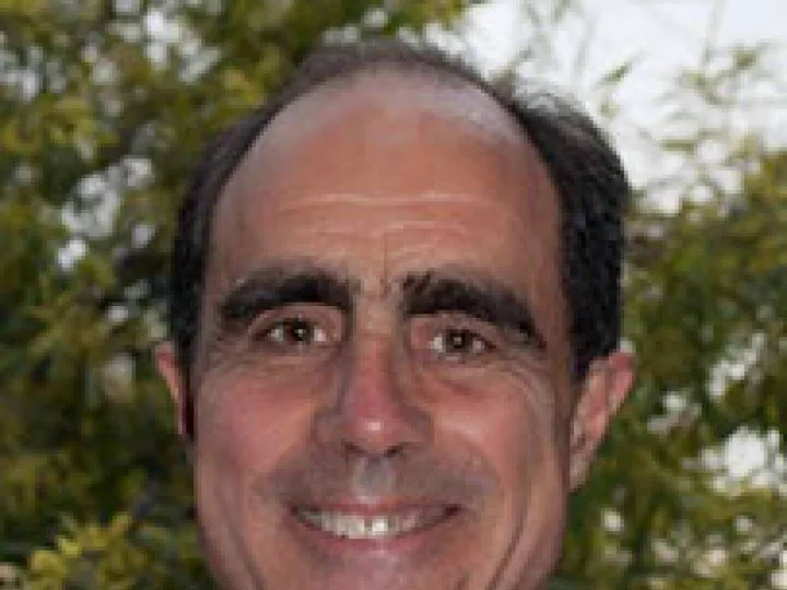 Dr Robert Banks New England University Australia