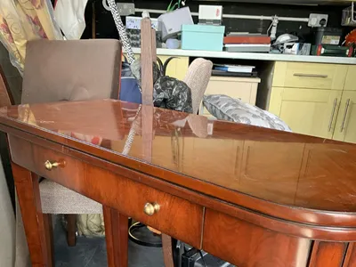 Items for sale
– Cherry Wood Console table £25