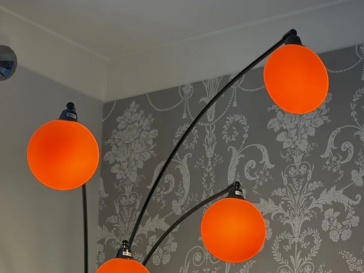 Items for sale
– Dana Light floor lamp £120