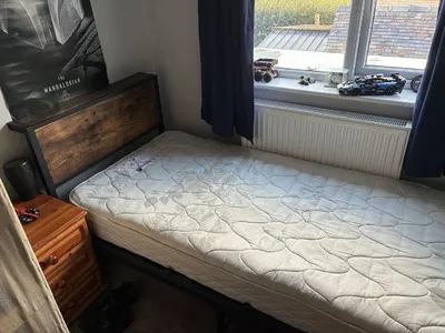 Items for sale &ndash; Single bed with mattress 40