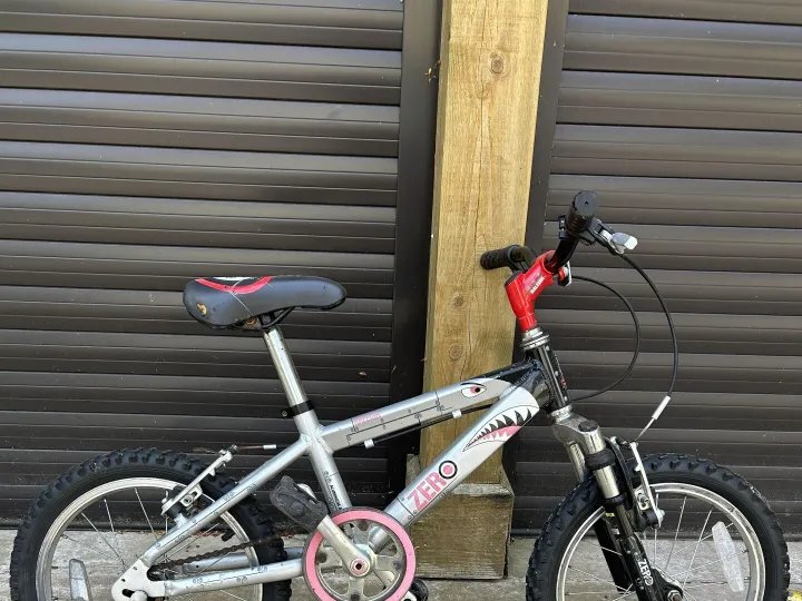 Items for sale &ndash; Childs Raleigh bicycle Aged 4-6 years &pound;5