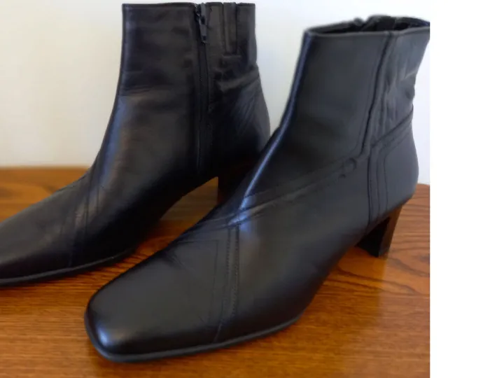 Items for sale &ndash; Clark's ankle boots &pound;25