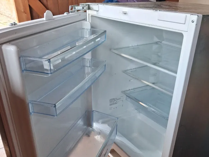 Items for sale &ndash; Bosch integrated fridge &pound;30