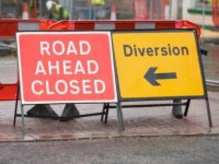 Road Closed Sign 05