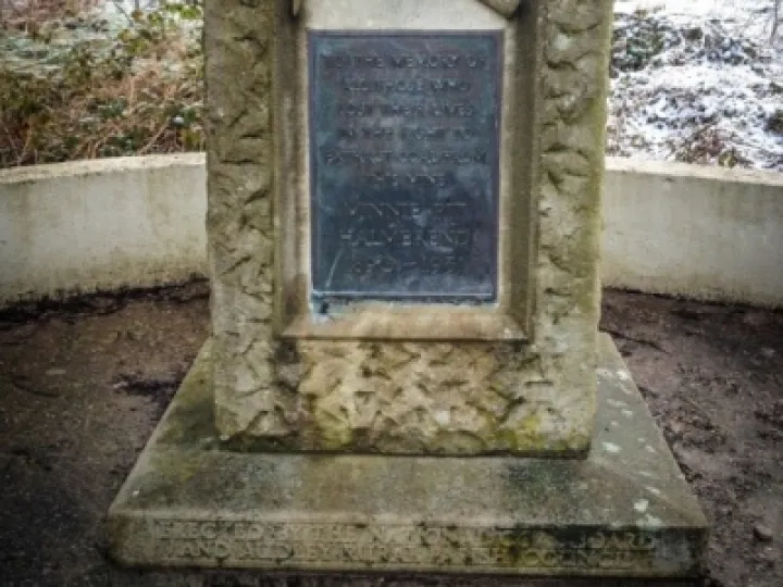 Minnie Pit Memorial