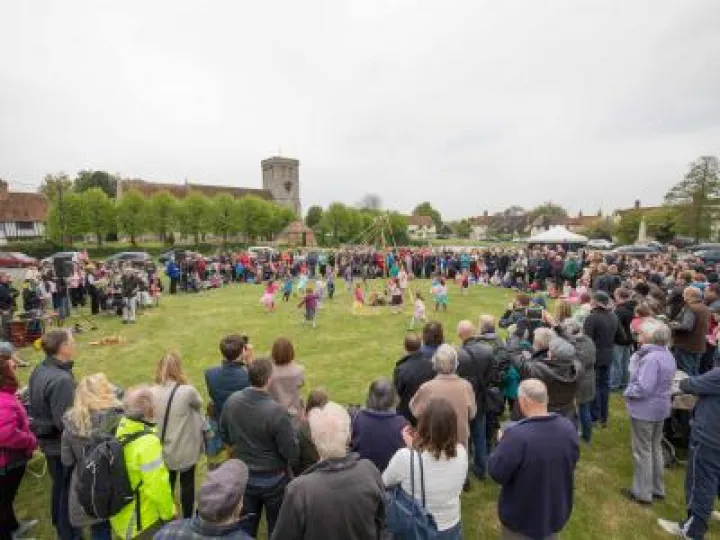 Maypole 17