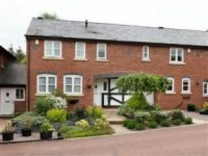 5 Village Farm