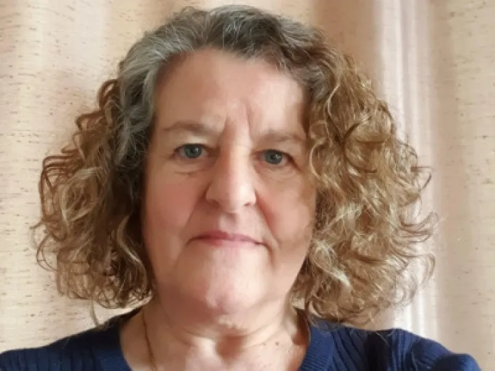 Lesley Davenport