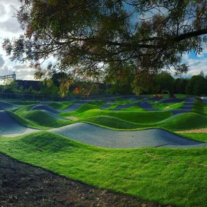 Harrow pump track build 01