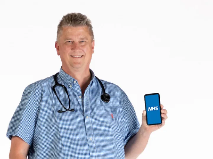 Dr Ian Hulme Image For Mycareview Media Release (1)