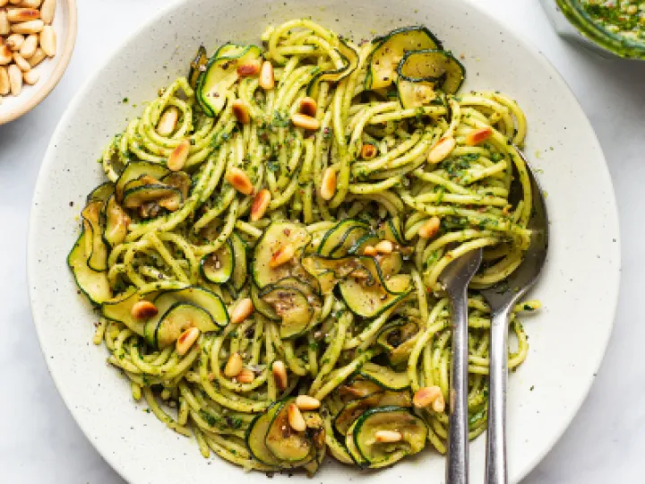 vegan-wild-garlic-pesto-pasta-800x1200