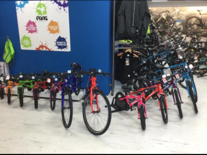 Pau and Ride Bikes