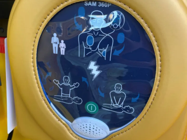 Defibrillator Pic 4