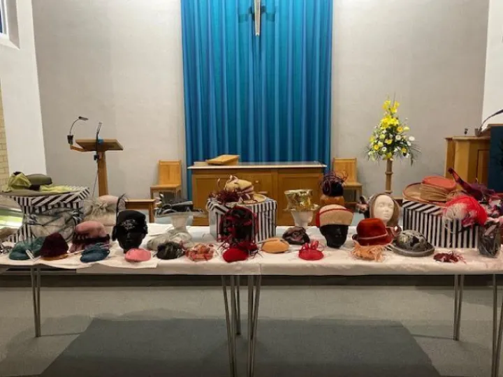 Hat Display
