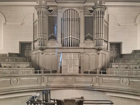 Central Old Altar