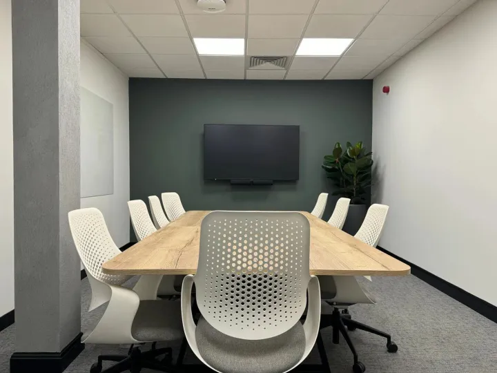 Meeting area at Accenture office in Leeds