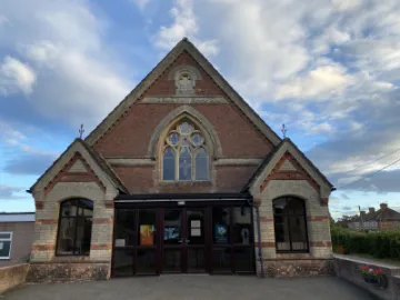 Upton exterior1