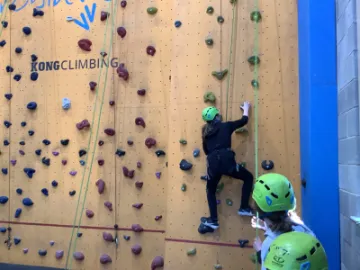 7CE2DF00-BC13-440A-875E-4EE355BB2E84