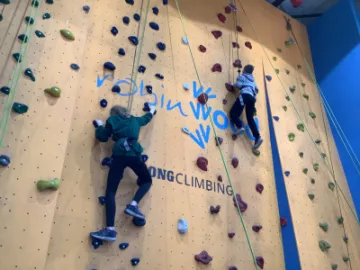 6646AD29-EF48-416D-B9CF-874EC9577ED3