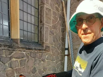 886f68a8-Fa14-406a-Bc68-181c05