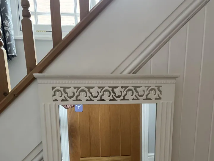 Items for sale &ndash; White decorative mirror &pound;15