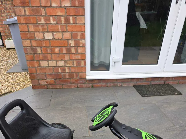 Items for sale
– Xoots Go-kart £50