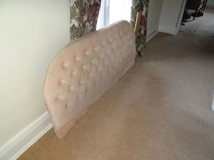 Double Quilted Bedhead (and Fixings) &ndash; n/r