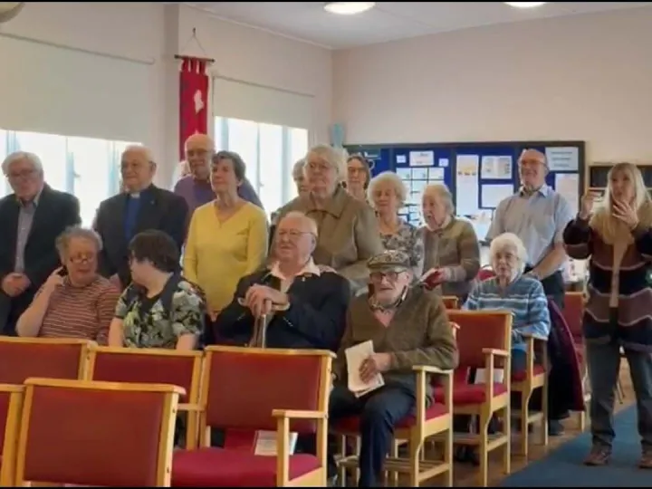 Ruskington Methodist Church Signed Song