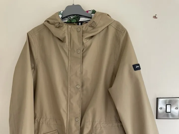 Items for sale
– Joules Raincoat size 14 £30