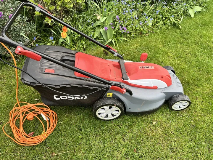 Items for sale &ndash; Electric Lawn Mower &pound;50