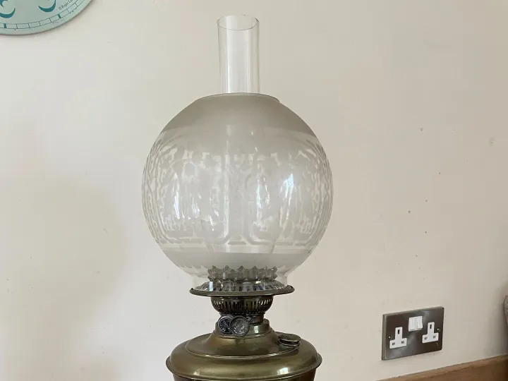 Items for sale &ndash; Antique Oil Lamp &pound;45