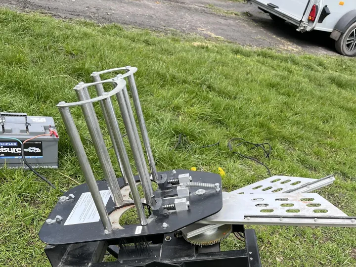 Items for sale &ndash; Double Arm Automatic Clay Pidgeon Trap 1250ono
