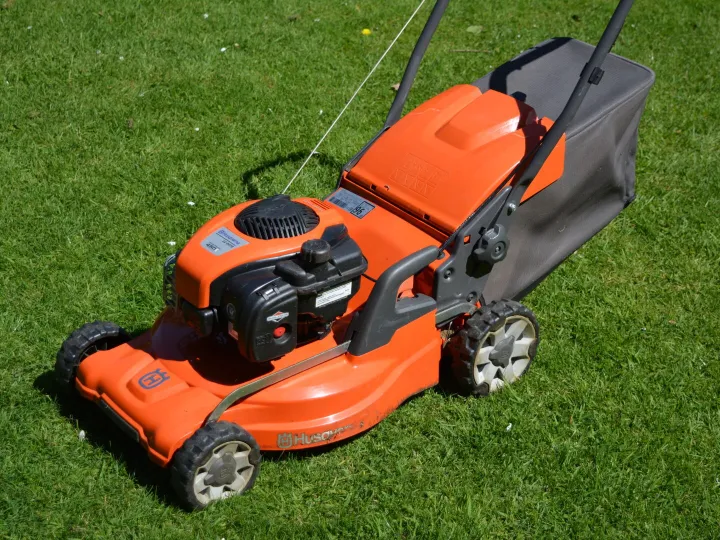 Items for sale &ndash; Husqvarna LC247 petrol mower &pound;175