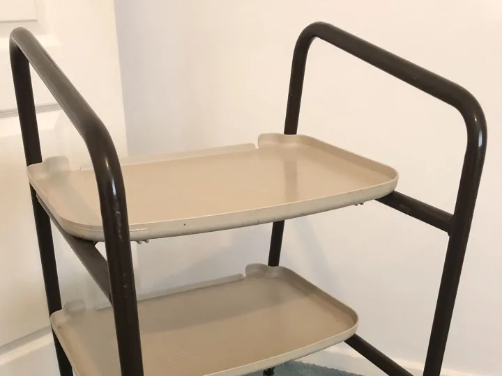 Items free to a good home! &ndash; Trolley/walker n/r