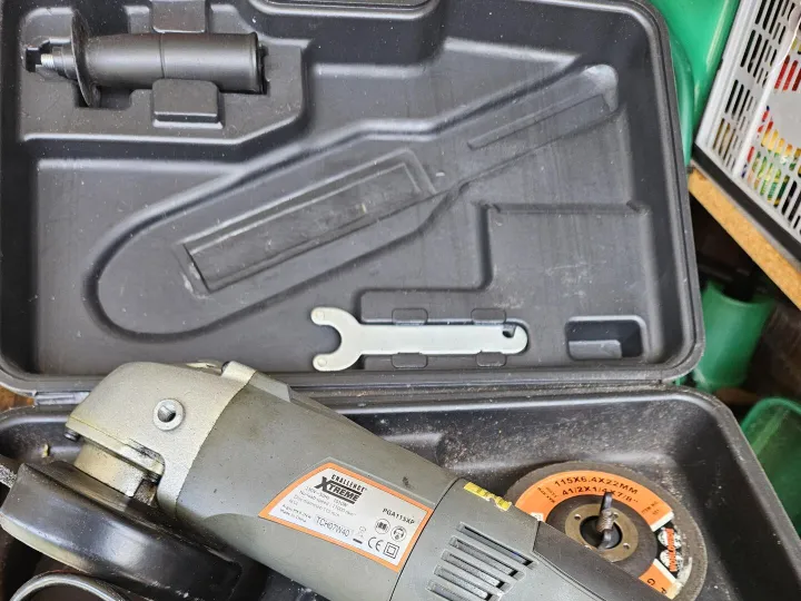 Items for sale
– Challenge XTREME 1010W angle grinder £20.00