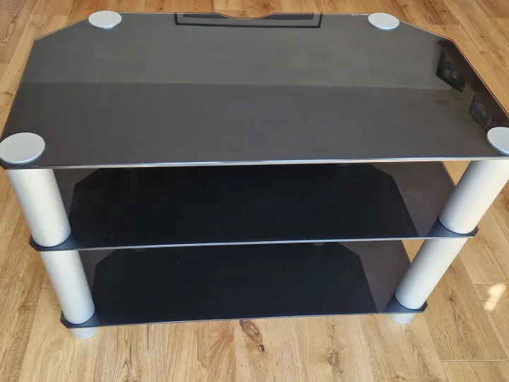 Items for sale
– Glass TV Stand £10